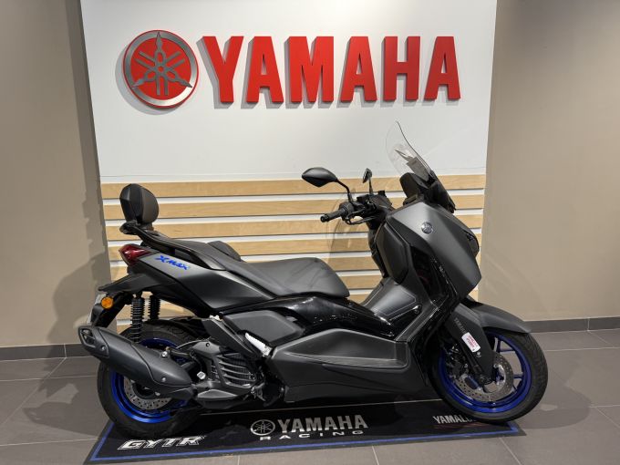 YAMAHA XMAX 125 4