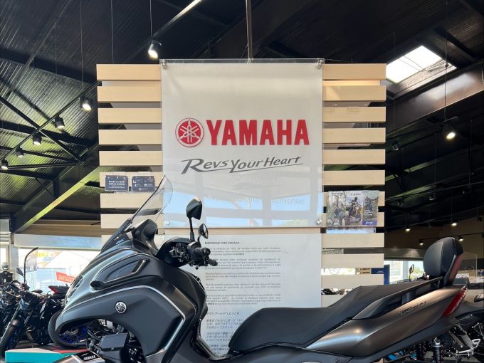 YAMAHA TRICITY 300 4
