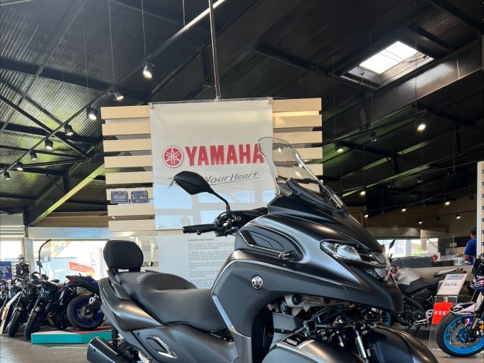 YAMAHA TRICITY 300 4
