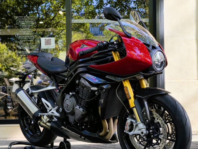 TRIUMPH SPEED TRIPLE 1200 RR 4