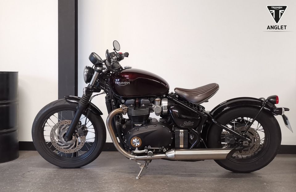 TRIUMPH Bonneville Bobber 1200 4