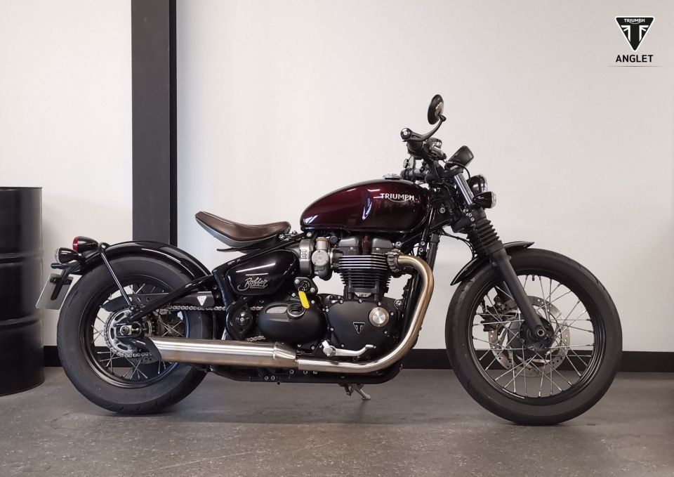 TRIUMPH Bonneville Bobber 1200 4