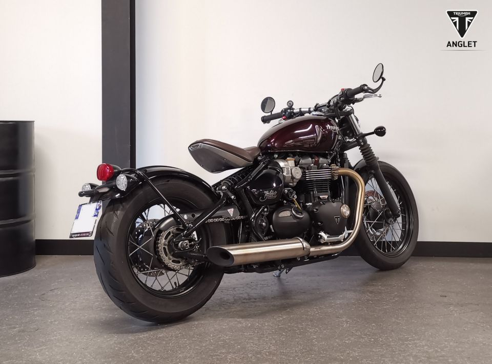 TRIUMPH Bonneville Bobber 1200 4