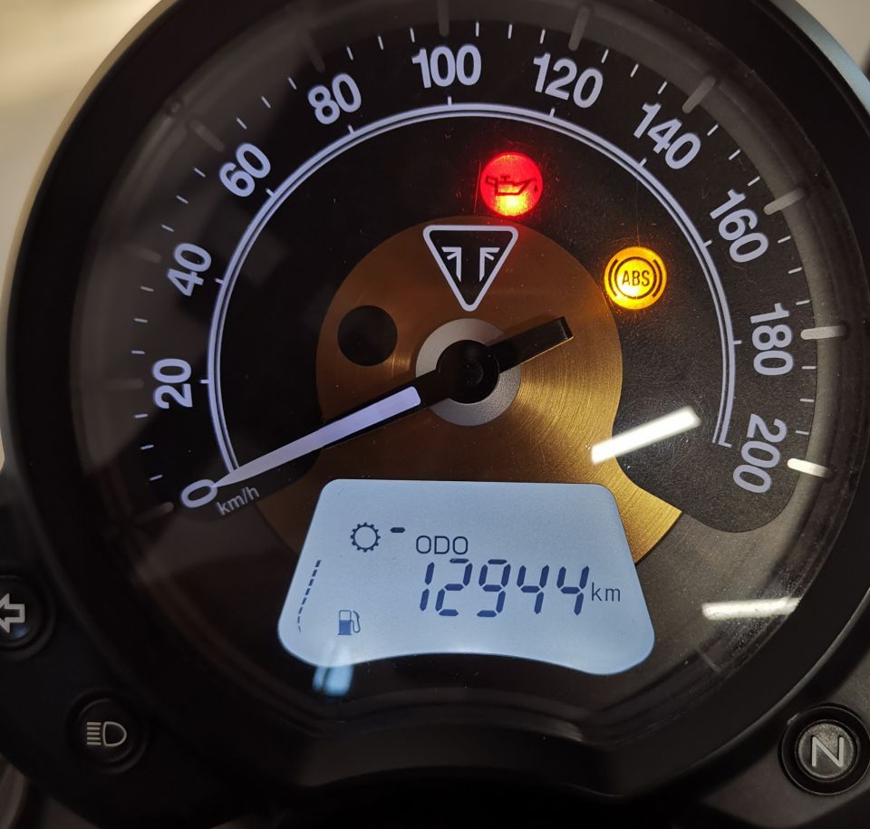 TRIUMPH Bonneville Bobber 1200 4