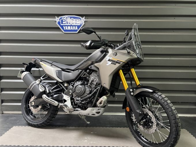 YAMAHA XTZ TENERE 700 4