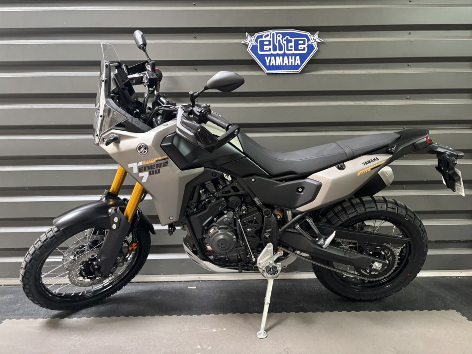 YAMAHA XTZ TENERE 700 4
