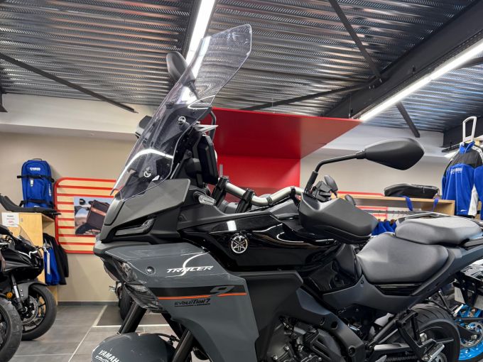 YAMAHA TRACER 9 Y-AMT 4