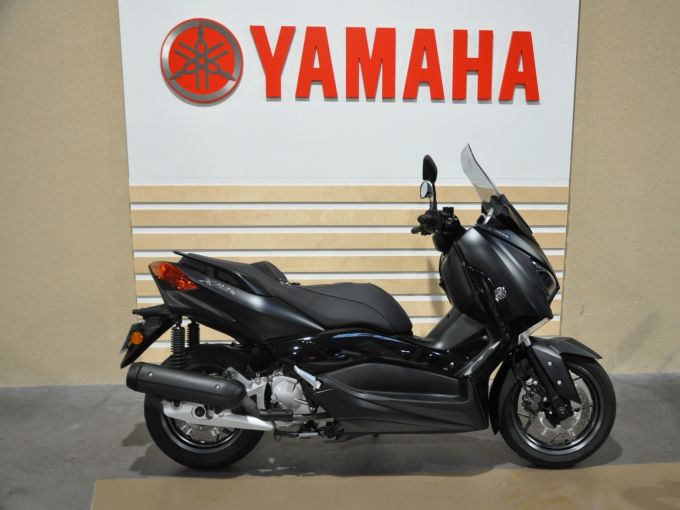 YAMAHA X-MAX 125 IRON MAX 4