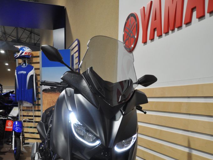 YAMAHA X-MAX 125 IRON MAX 4