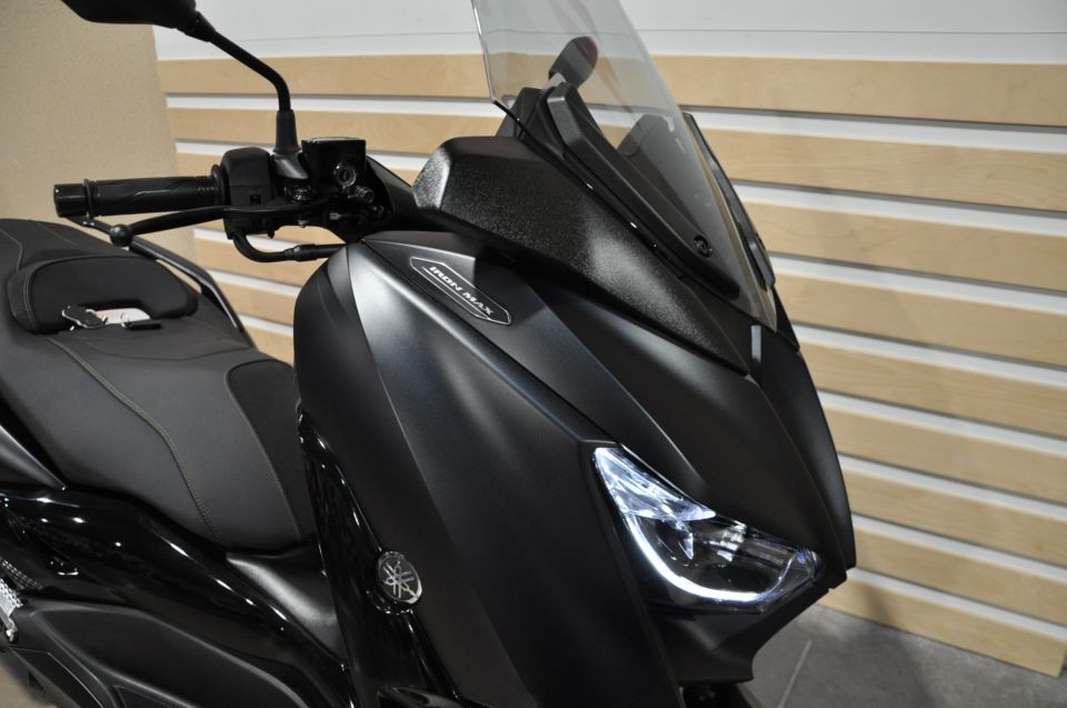 YAMAHA X-MAX 125 IRON MAX 4