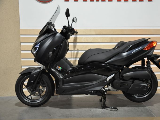 YAMAHA X-MAX 125 IRON MAX 4