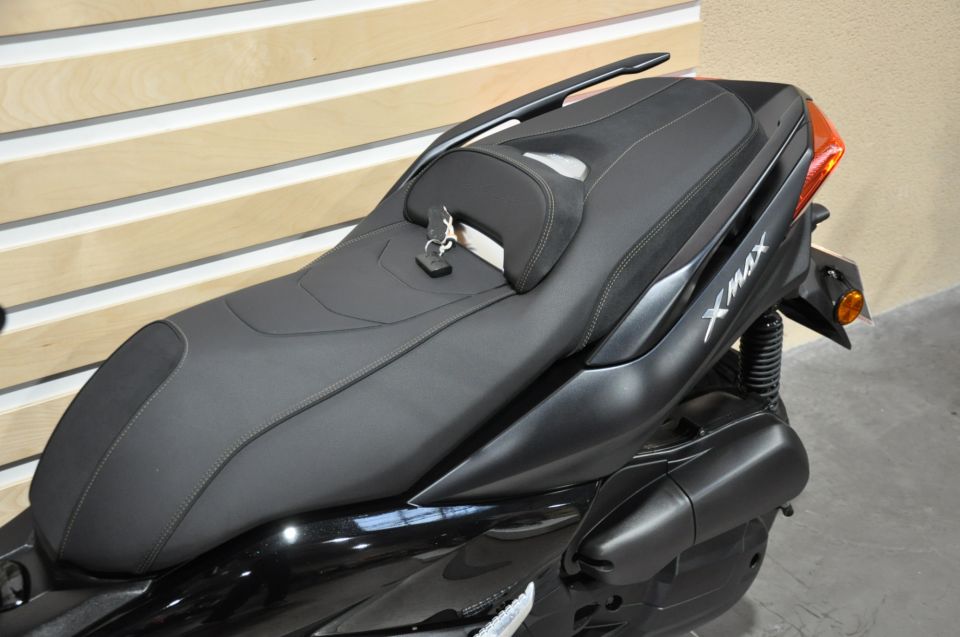 YAMAHA X-MAX 125 IRON MAX 4