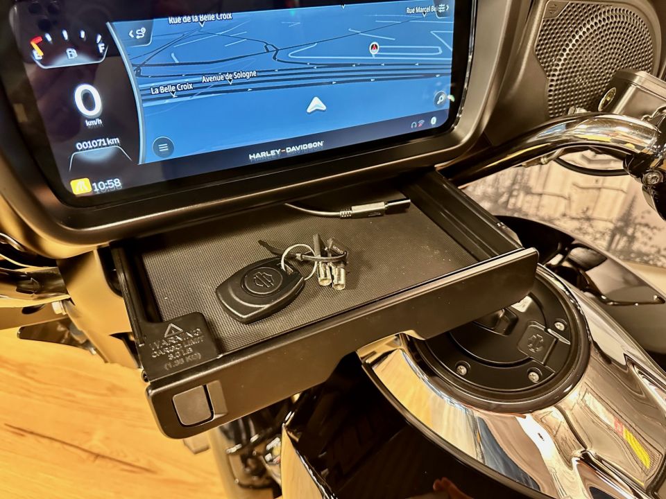 HARLEY-DAVIDSON TOURING STREET GLIDE 1923 4