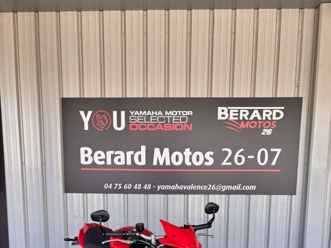 TRIUMPH SPEED TRIPLE 1050 4