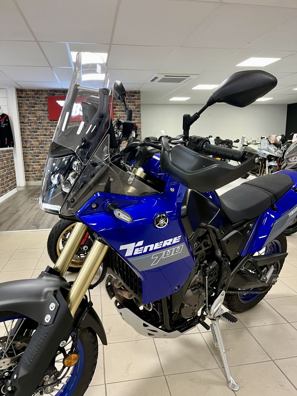 YAMAHA XTZ TENERE 700 4