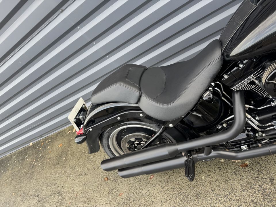 HARLEY-DAVIDSON SOFTAIL FAT BOY 1800 S 4