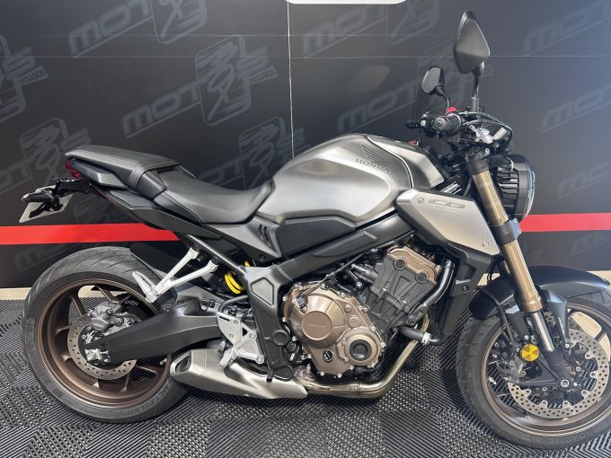 HONDA CB 650 RA 4