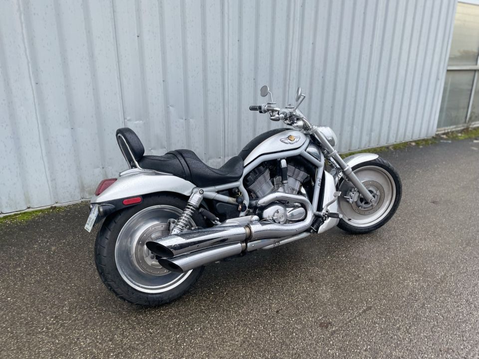 HARLEY-DAVIDSON V-ROD 1130 100th ANNIVERSARY 4