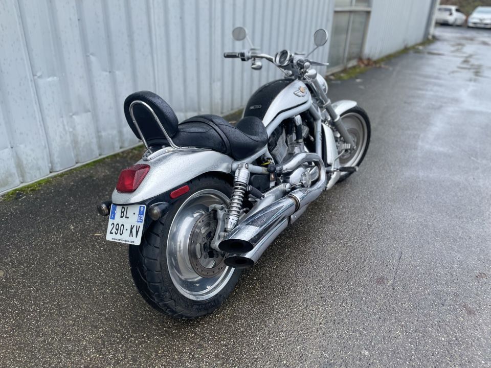 HARLEY-DAVIDSON V-ROD 1130 100th ANNIVERSARY 4