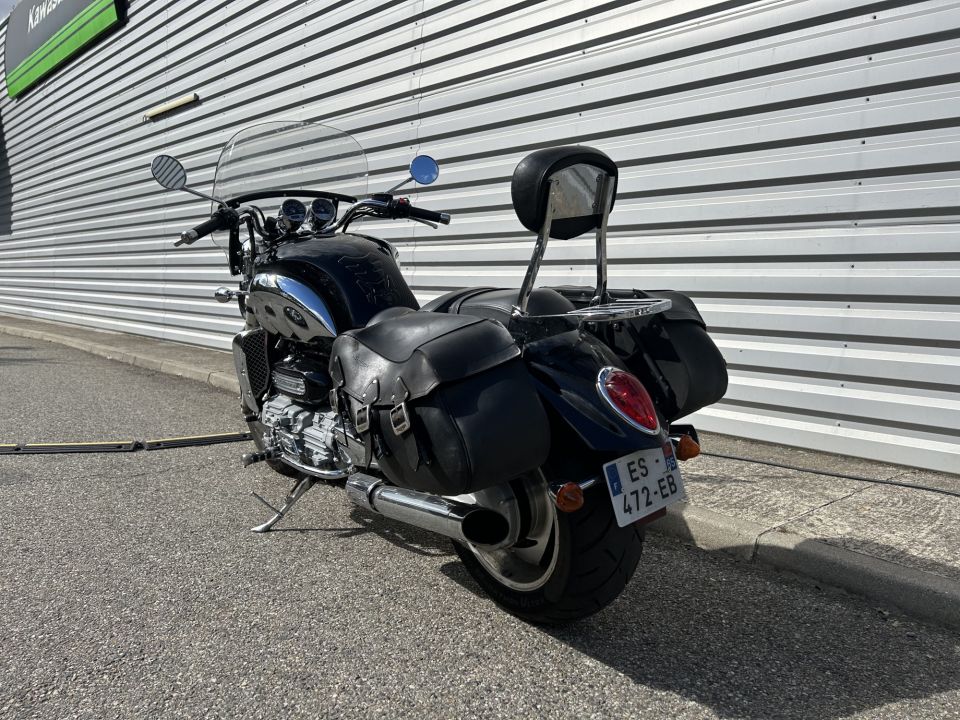 TRIUMPH Rocket III 4