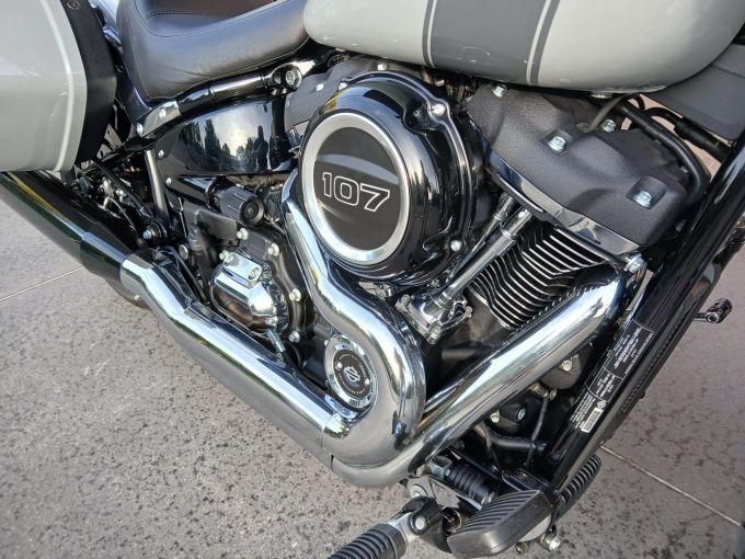 HARLEY-DAVIDSON SOFTAIL SPORT GLIDE 1753 4