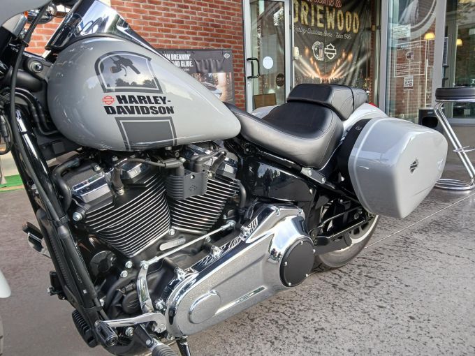 HARLEY-DAVIDSON SOFTAIL SPORT GLIDE 1753 4