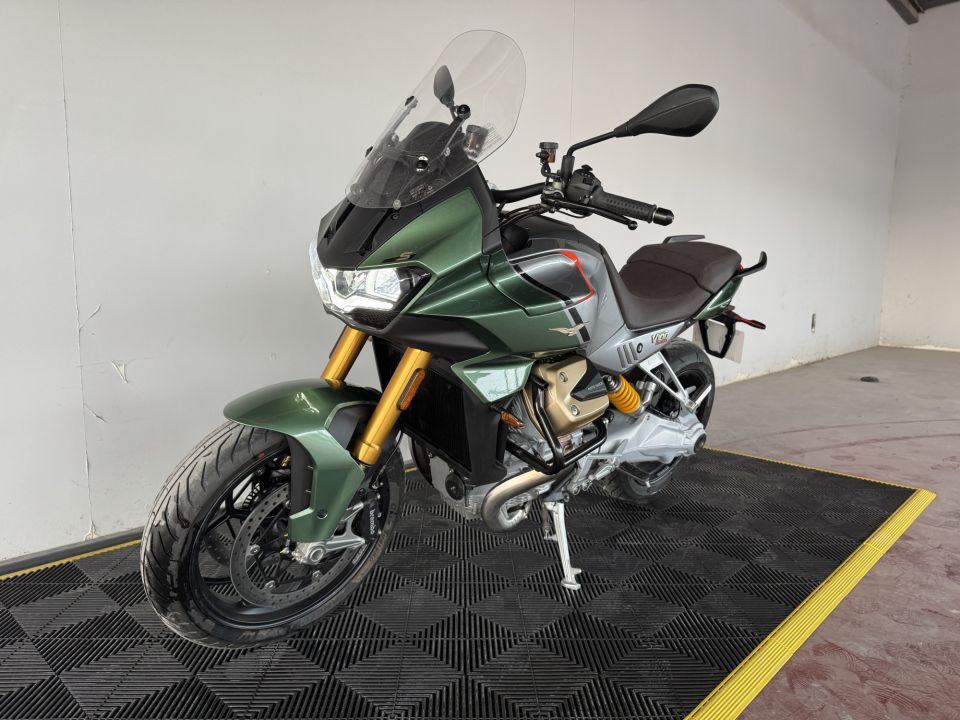 MOTO GUZZI V100  MANDELLO 4