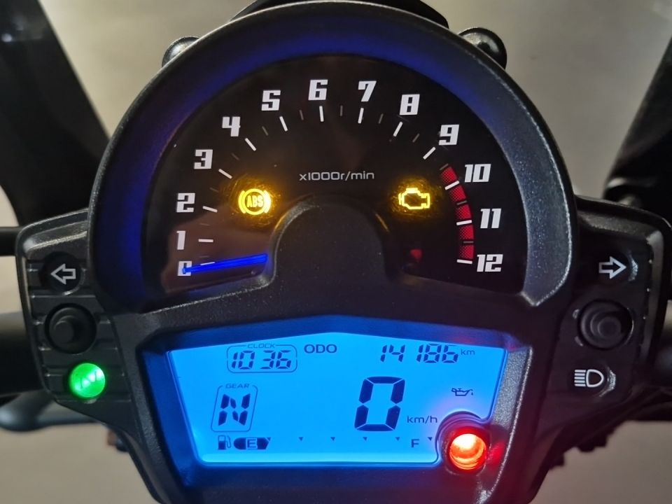 KAWASAKI VULCAN 650 S 4