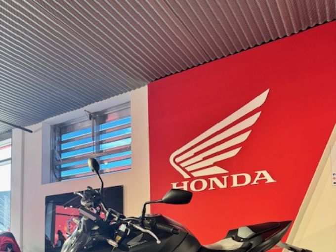 HONDA CB1000 Hornet SP 4