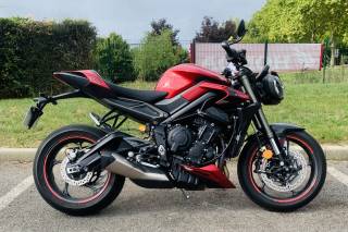 TRIUMPH STREET TRIPLE 765 RS - 2025