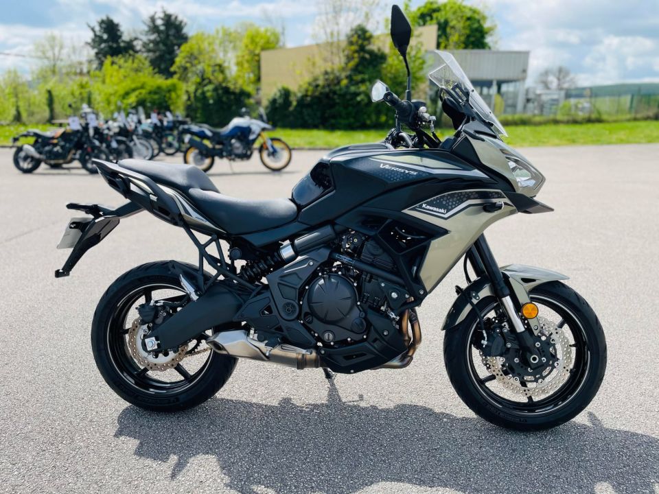 KAWASAKI VERSYS 650 4