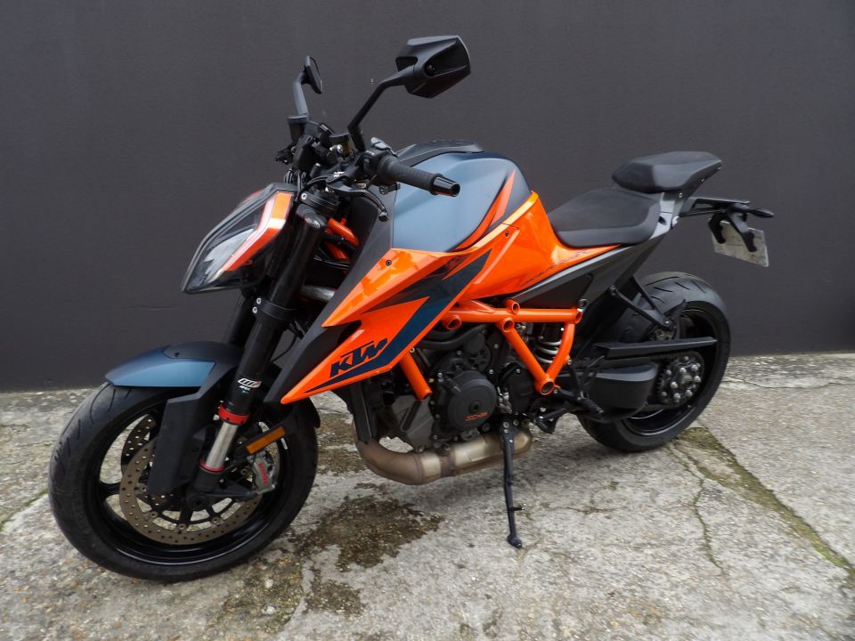 KTM 1290 SUPER DUKE R 4