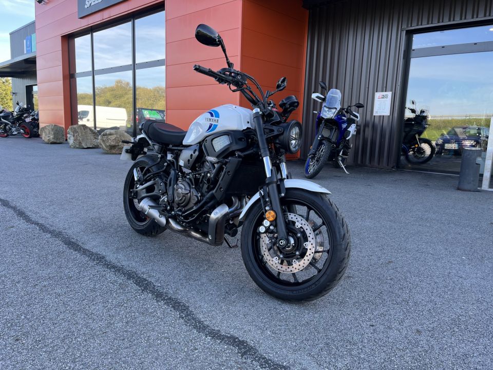 YAMAHA XSR 700 4