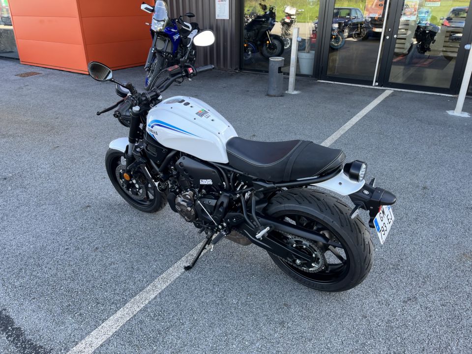 YAMAHA XSR 700 4
