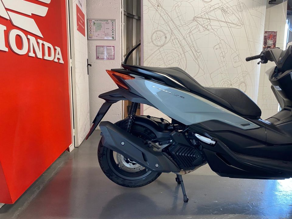 HONDA NSS FORZA 125 4