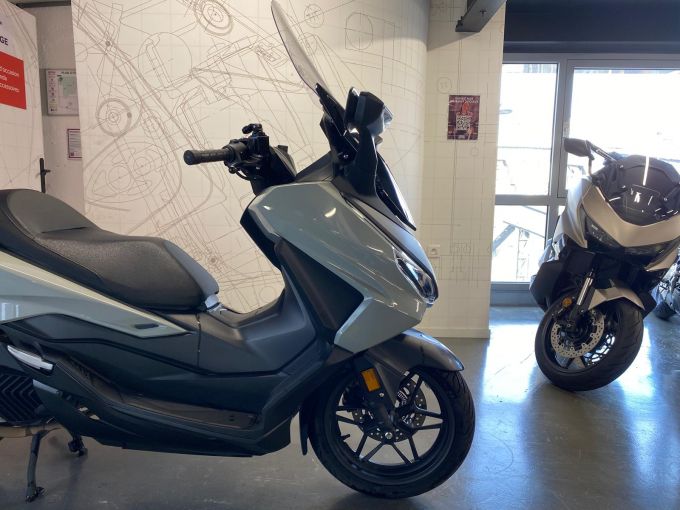 HONDA NSS FORZA 125 4