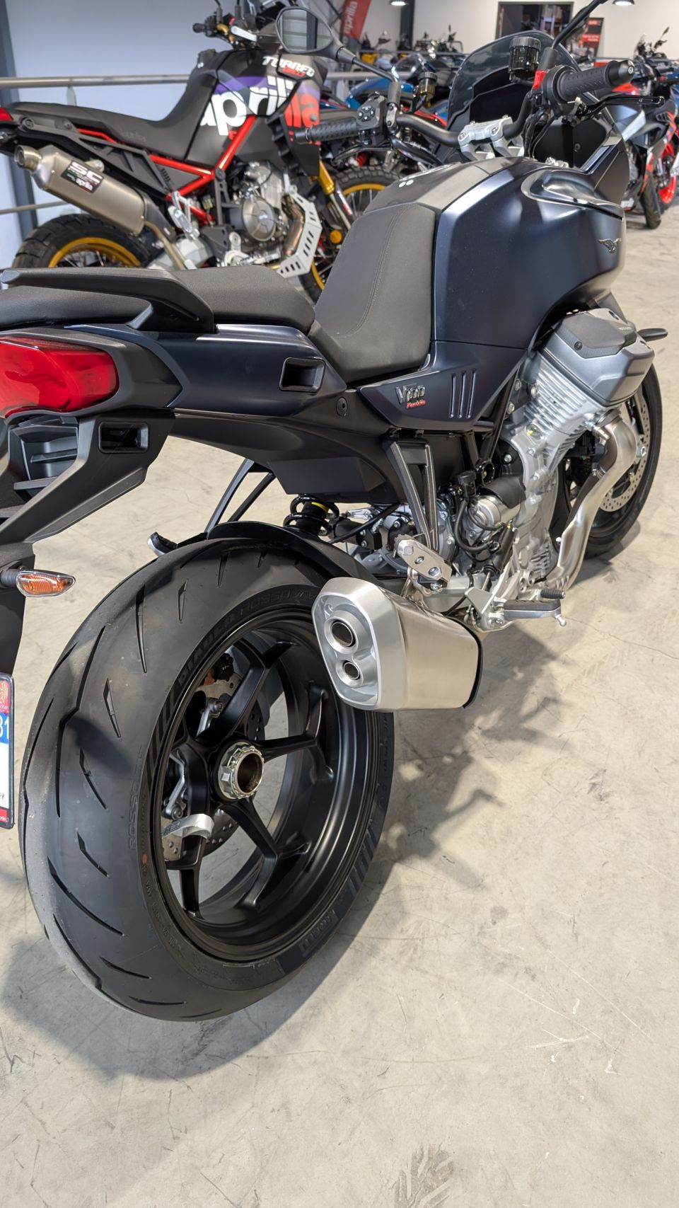 MOTO GUZZI V100  MANDELLO 4