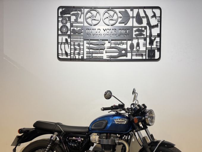 TRIUMPH Bonneville T100 4
