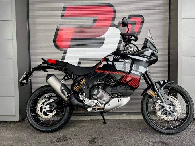 DUCATI DESERT X 4