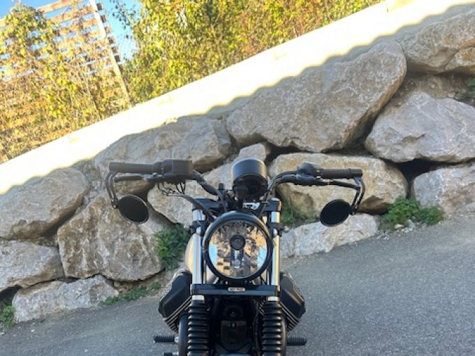 MOTO GUZZI V9 BOBBER 4