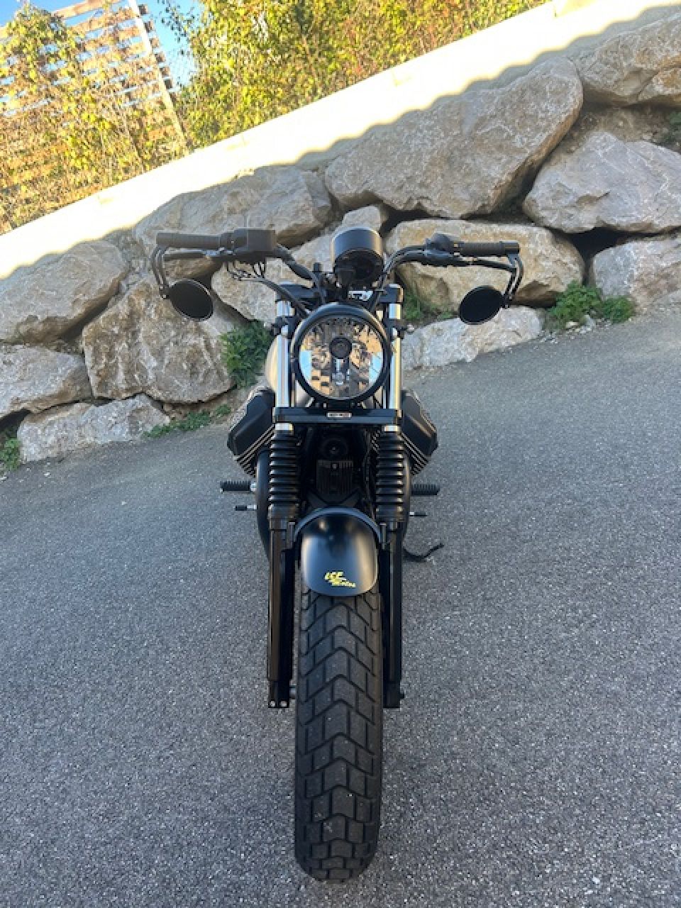 MOTO GUZZI V9 BOBBER 4