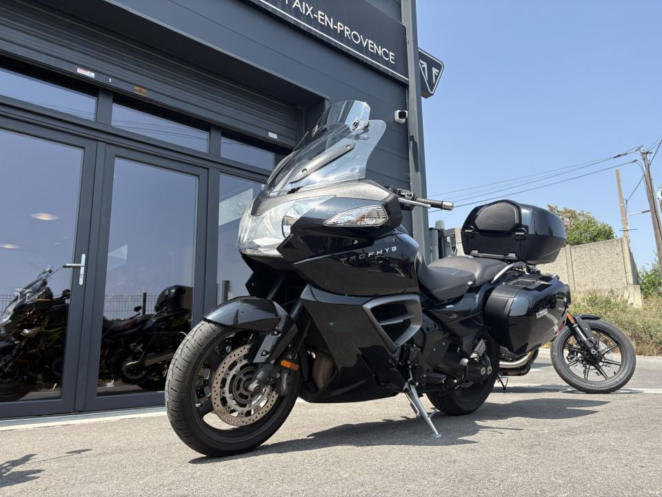 TRIUMPH TROPHY 1200 SE 4