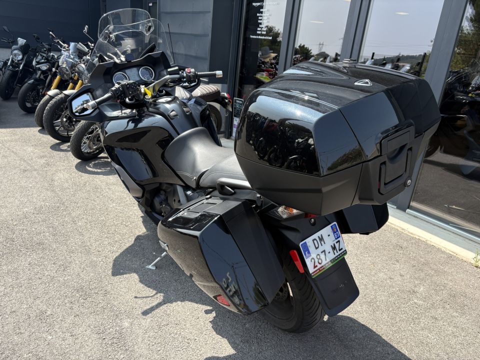 TRIUMPH TROPHY 1200 SE 4