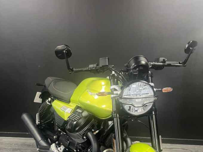 MOTO GUZZI V7 Special 850 4