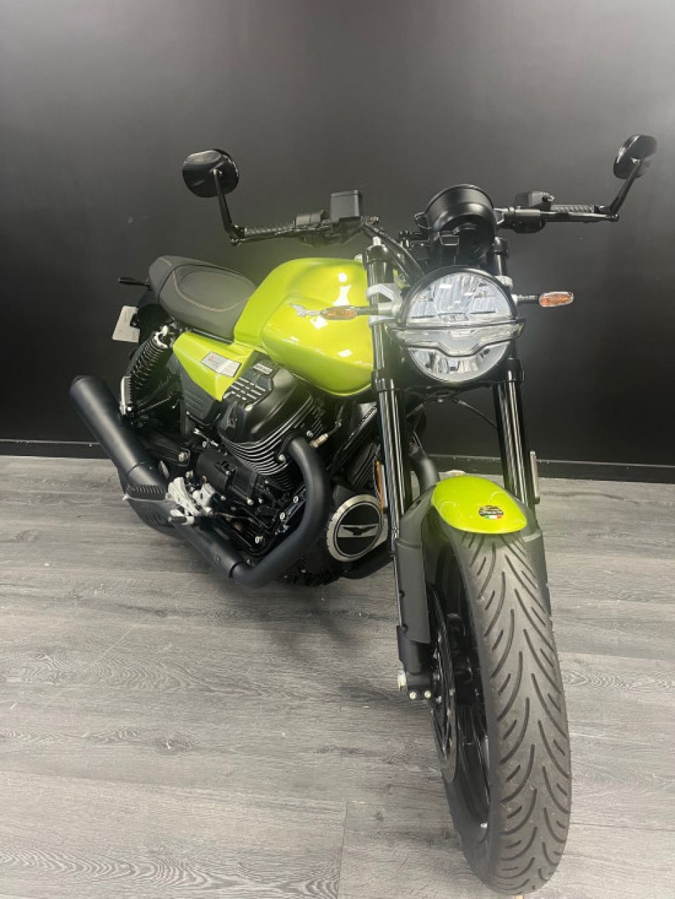 MOTO GUZZI V7 Special 850 4