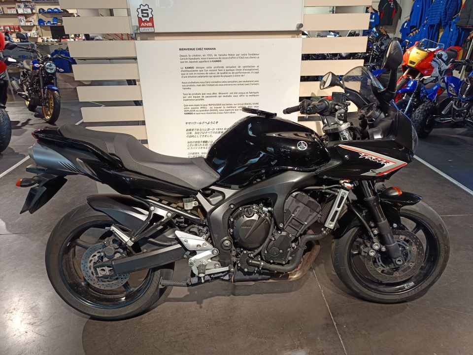 YAMAHA FZ6 600 FAZER S2 4