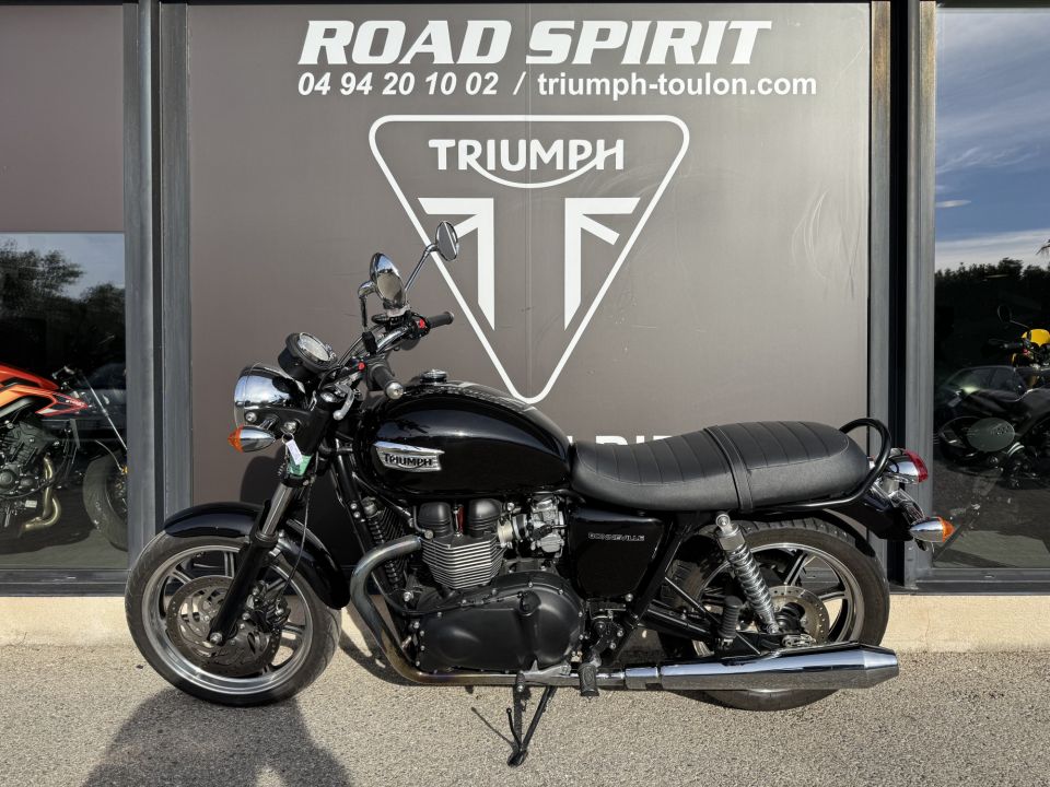 TRIUMPH Bonneville 4