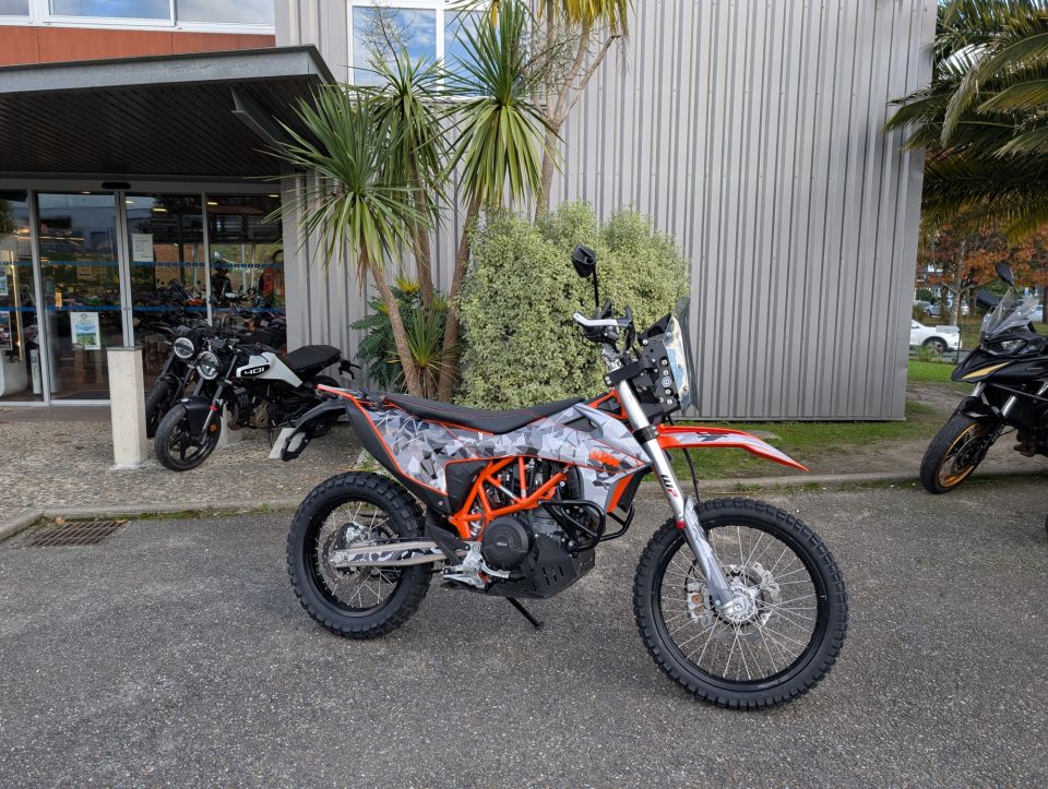 KTM 690 ENDURO R 4