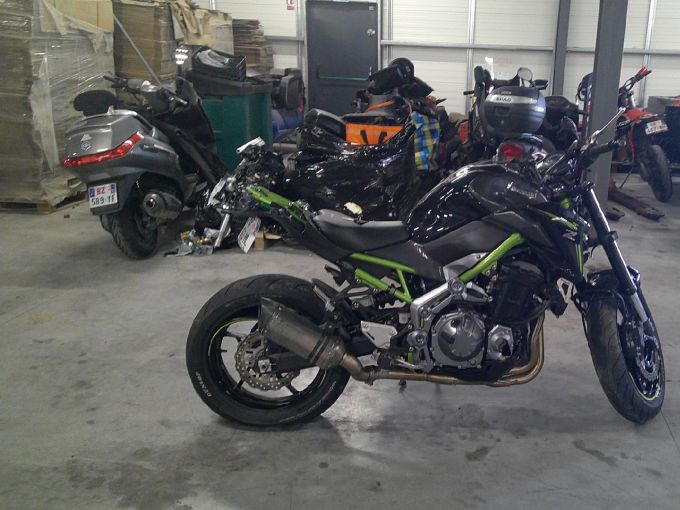 KAWASAKI Z 900 4