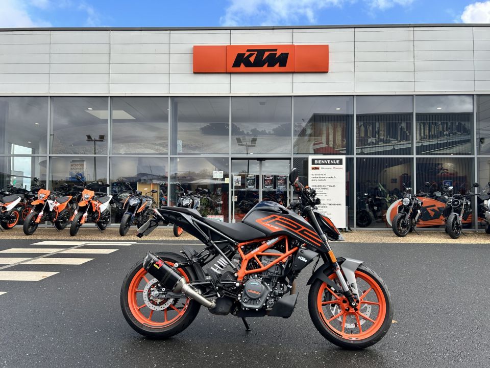 KTM 125 DUKE ABS 4